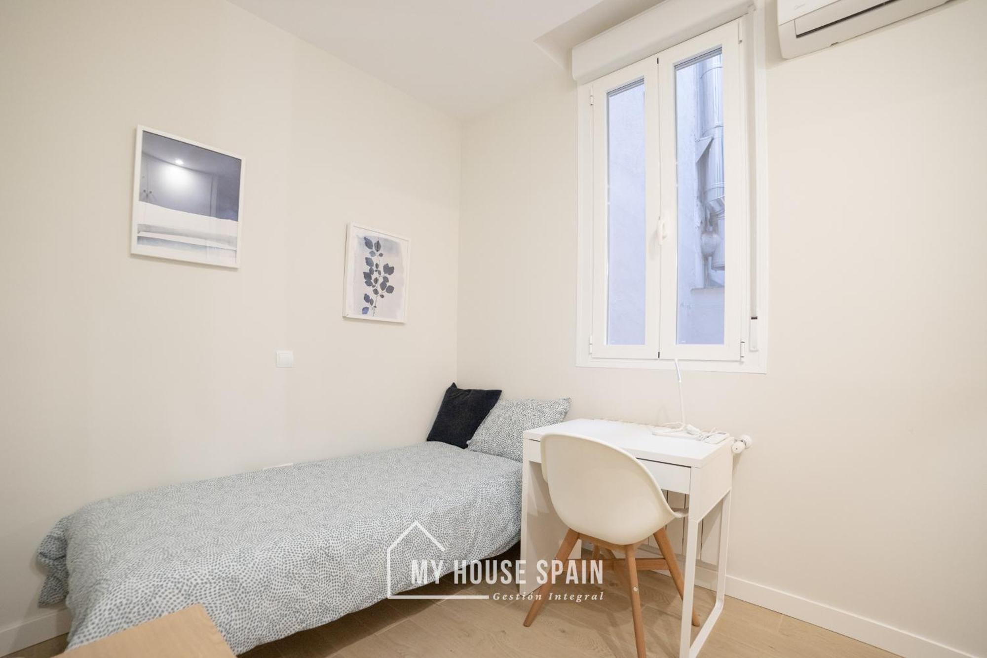 Myhousespain - Acogedor Piso Con Patio En Chamberi Madrid Bagian luar foto
